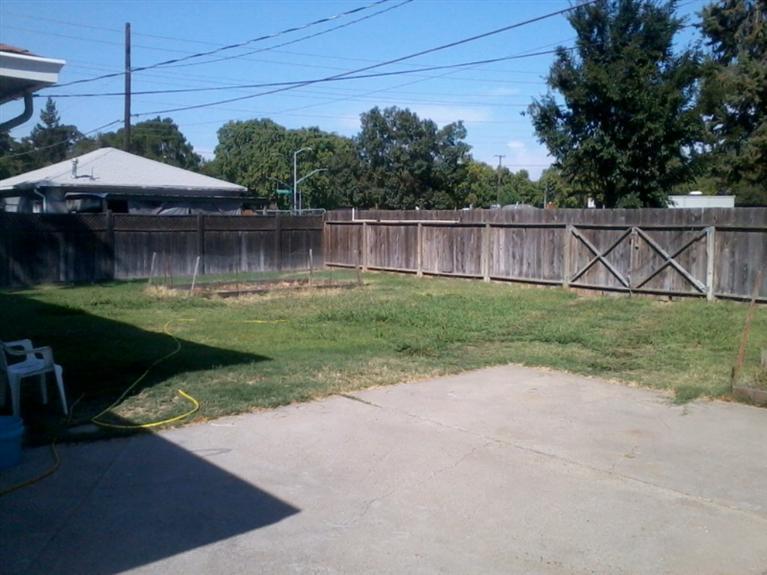 1622 Dixie Ln, Modesto, CA 95350 photo 2