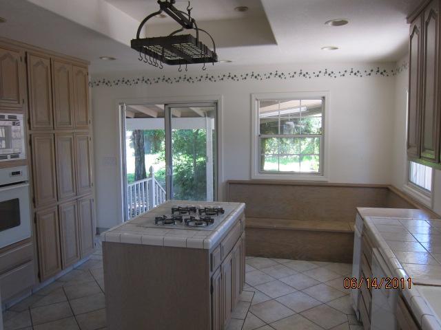 942 El Vecino Ave, Modesto, CA 95350 photo 2