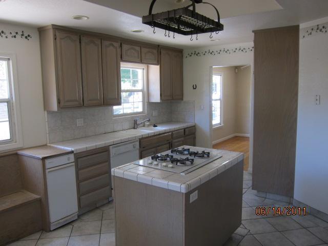 942 El Vecino Ave, Modesto, CA 95350 photo 4