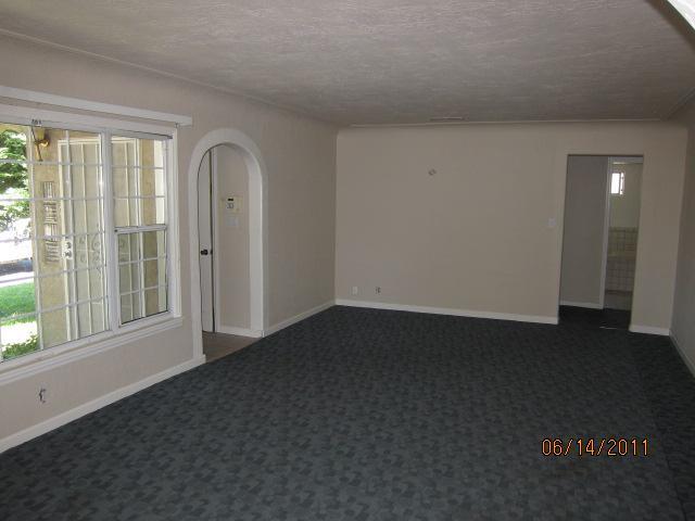 942 El Vecino Ave, Modesto, CA 95350 photo 5