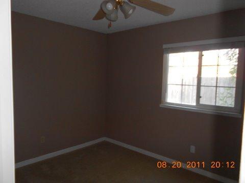 1406 W 4th St, Ripon, CA 95366 photo 6