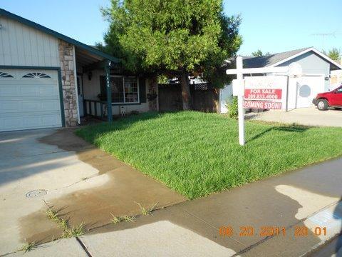1406 W 4th St, Ripon, CA 95366 photo 1