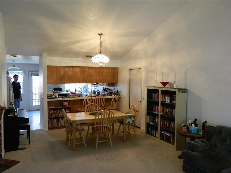 3847 Olivebranch Ln, Carmichael, CA 95608 photo 10