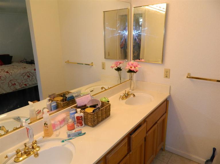 3847 Olivebranch Ln, Carmichael, CA 95608 photo 9