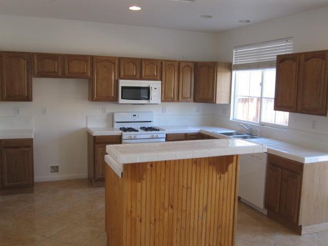 4620 Windchime Way, Tracy, CA 95377 photo 2
