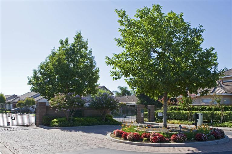 3500 Sugar Oak Ct, Modesto, CA 95355 photo 2