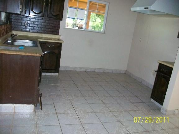 935 W 7th St, Merced, CA 95341 photo 4