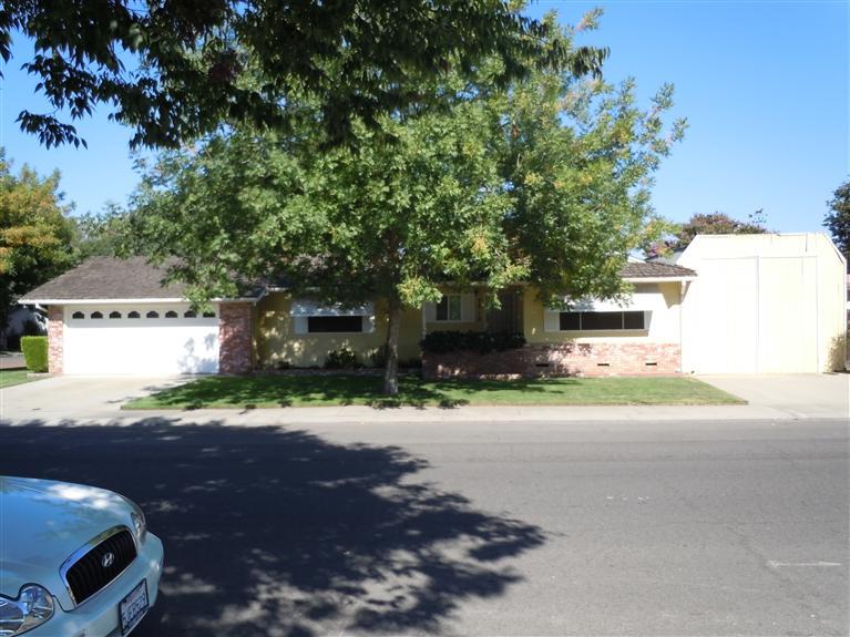 2712 Campbell Ln, Modesto, CA 95350 photo 1