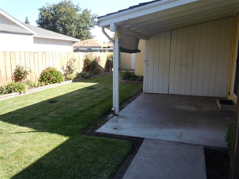 2712 Campbell Ln, Modesto, CA 95350 photo 4
