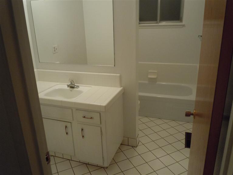 2712 Campbell Ln, Modesto, CA 95350 photo 12