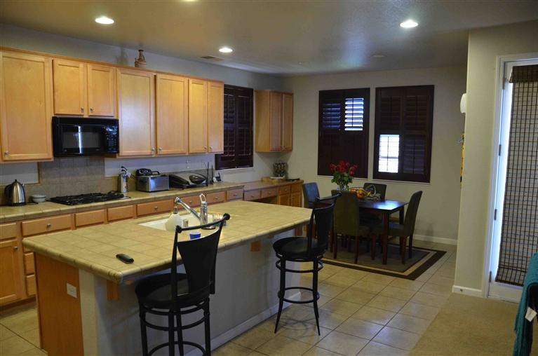 953 Campfire Cir, Rocklin, CA 95765 photo 4