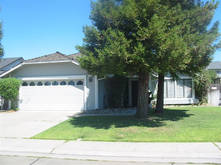1555 Robert Ct, Manteca, CA 95337 photo 1