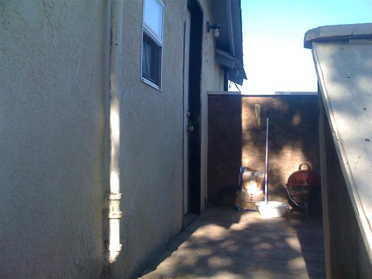 320 E Coolidge Ave, Modesto, CA 95350 photo 3
