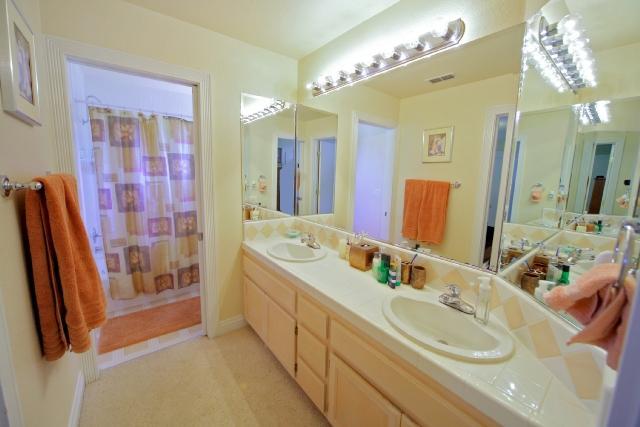 3203 Grosbeak Ct, Davis, CA 95616 photo 17