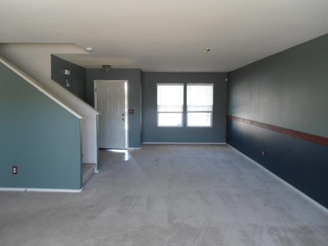 1216 Sunup Dr, Merced, CA 95348 photo 2