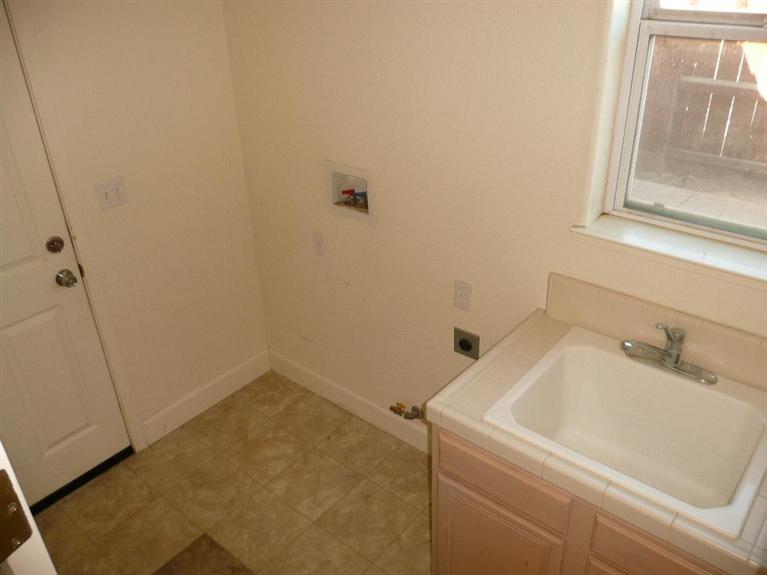 3893 Gossamer Way, Ceres, CA 95307 photo 9