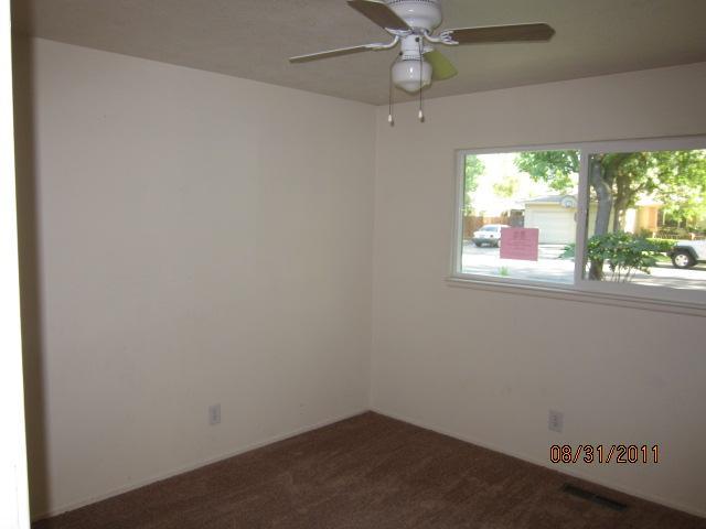 1105 Lexington Dr, Modesto, CA 95350 photo 8