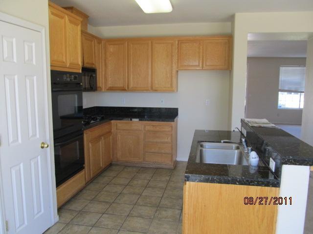 374 Vasconcellos Ave, Manteca, CA 95336 photo 7