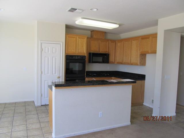 374 Vasconcellos Ave, Manteca, CA 95336 photo 6