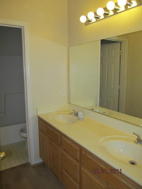 374 Vasconcellos Ave, Manteca, CA 95336 photo 11