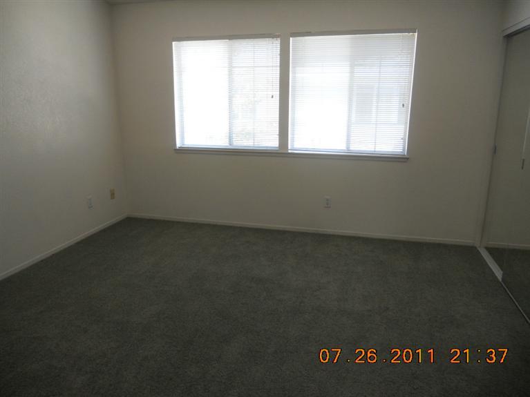1031 Beaconfield Ct, Tracy, CA 95376 photo 4