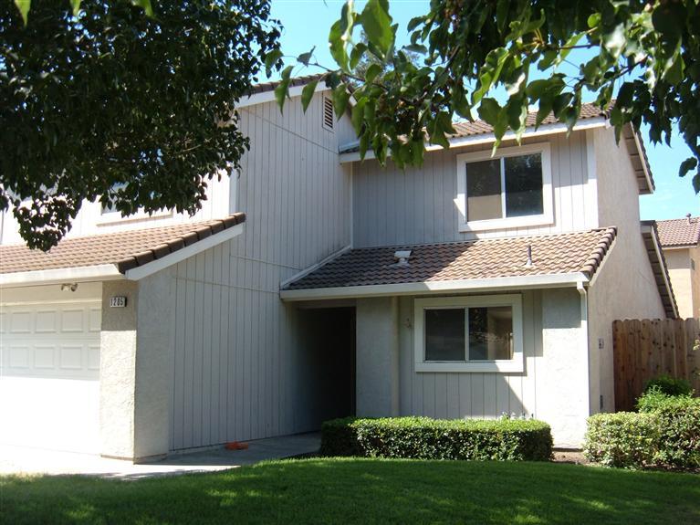 1205 Diablo Ave, Modesto, CA 95358 photo 2