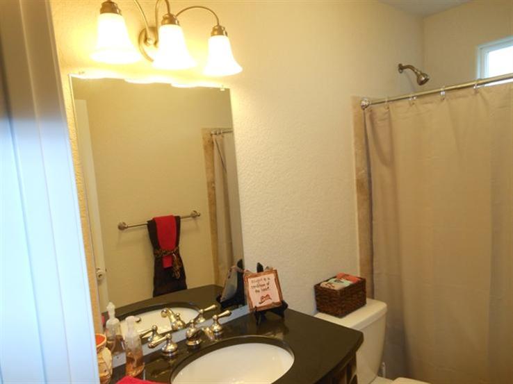 1701 Celeste Dr, Modesto, CA 95355 photo 4