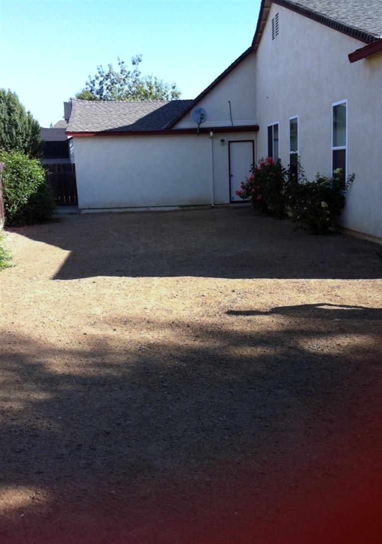 3904 Guildford Ln, Modesto, CA 95355 photo 11