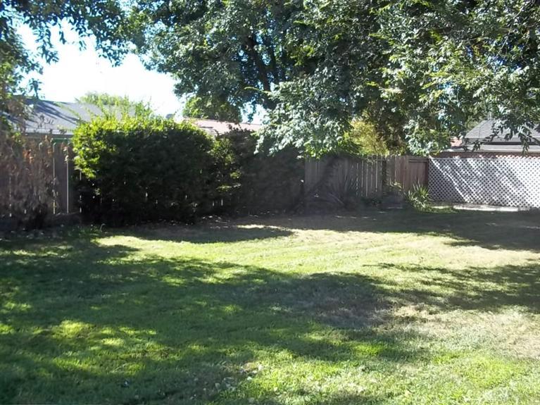8083 Robert St, Hilmar, CA 95324 photo 4