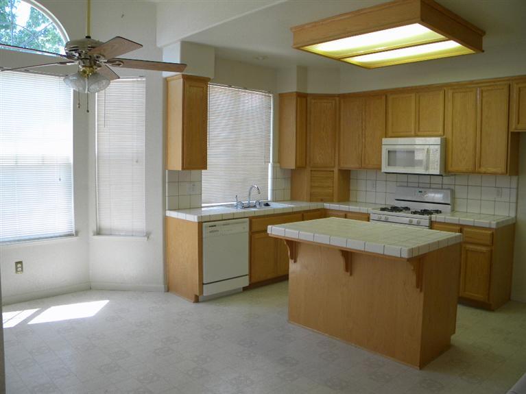 1945 Alghero Dr, Manteca, CA 95336 photo 3