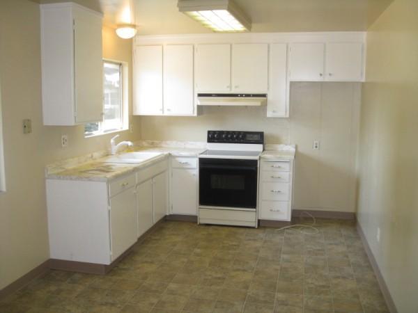 463 Helen Ave, Tracy, CA 95376 photo 4