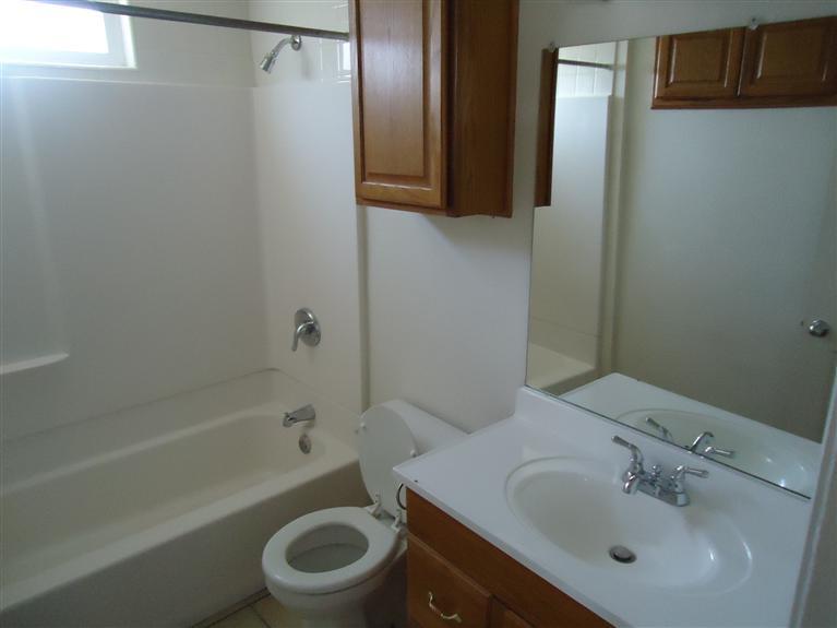 1514 Mitchell Ave, Escalon, CA 95320 photo 5