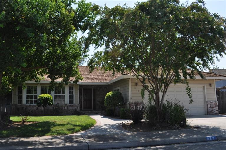 922 Hartwick Ave, Turlock, CA 95382 photo 1