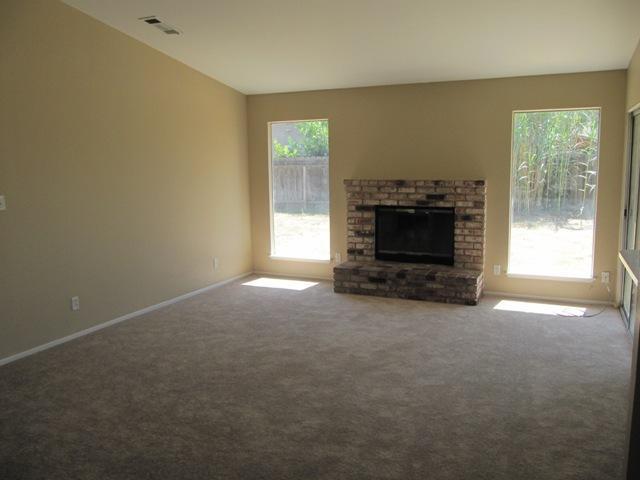 1400 Lindstrom Ave, Modesto, CA 95351 photo 4