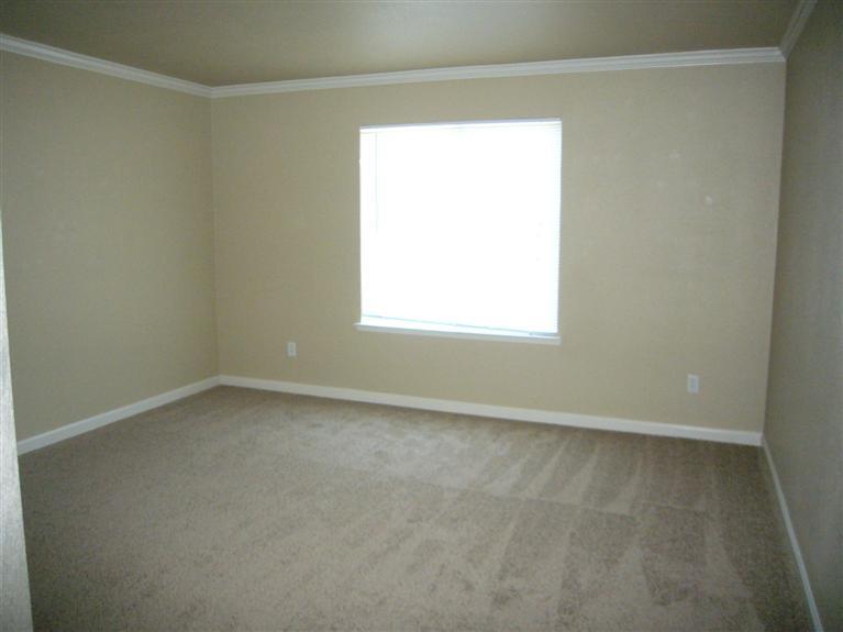 512 Red Robin Dr, Patterson, CA 95363 photo 10