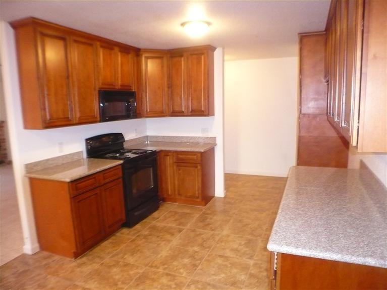 1910 Mello Ct, Tracy, CA 95376 photo 4