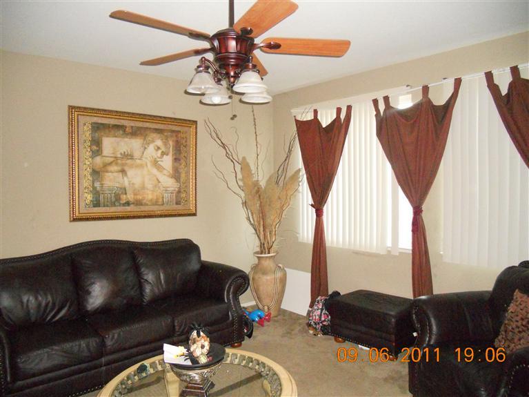 215 Elgin Ave, Lodi, CA 95240 photo 4