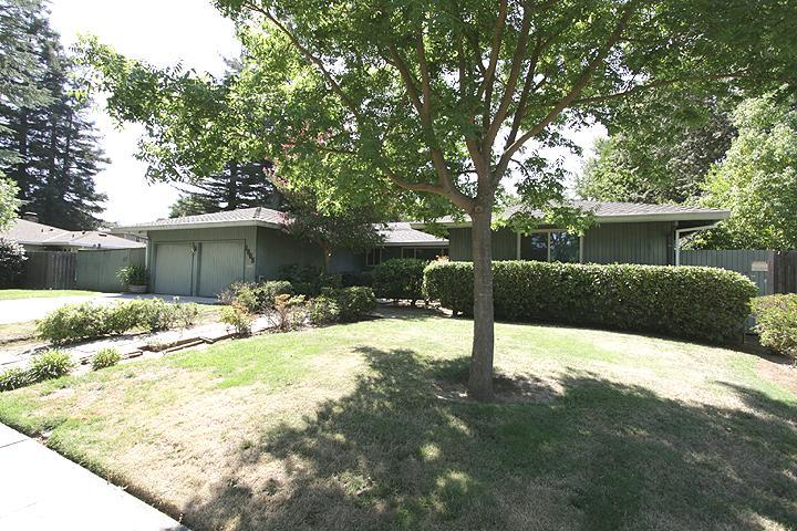 1905 Rolls Way, Carmichael, CA 95608 photo 1