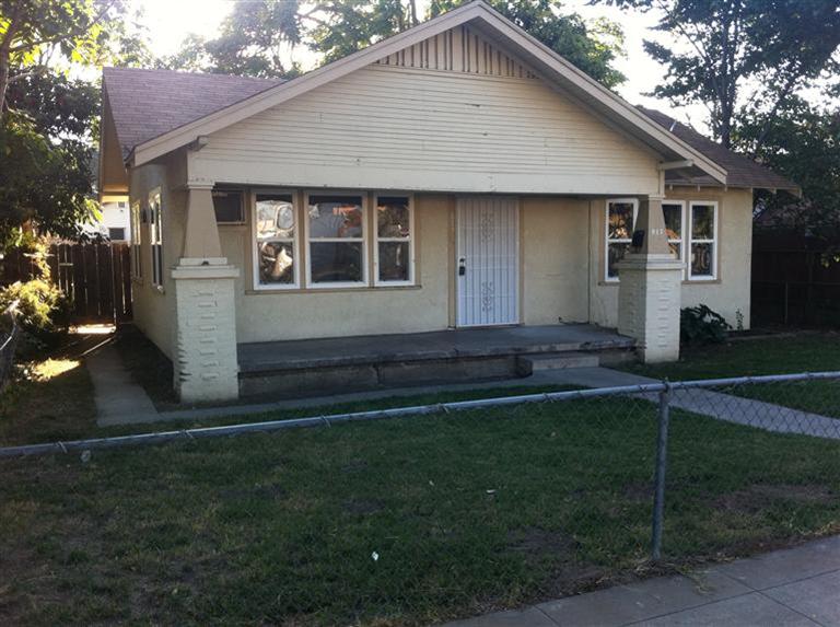 817 4th St, Modesto, CA 95351 photo 1