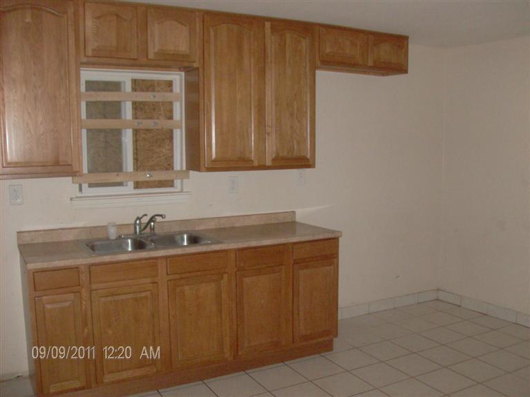1813 Olympia St, Modesto, CA 95358 photo 4