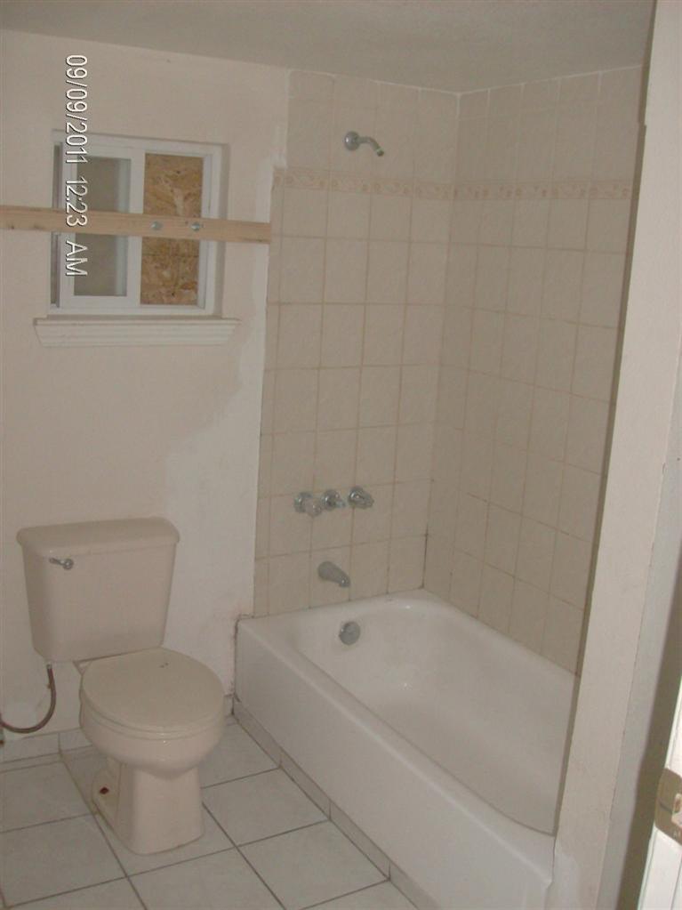 1813 Olympia St, Modesto, CA 95358 photo 8