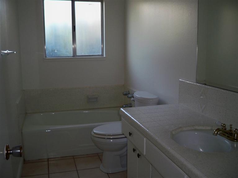 1524 Hazel Ln, Modesto, CA 95350 photo 7