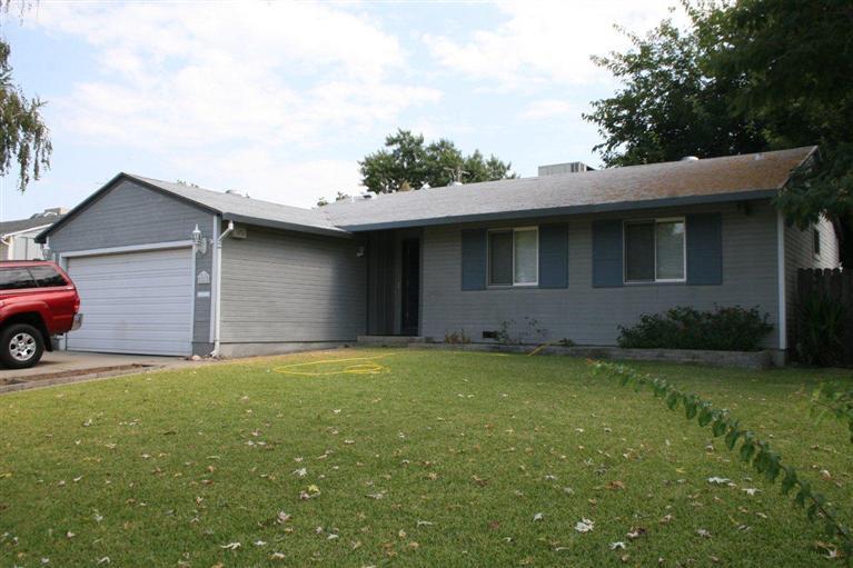 5518 Woodleigh Dr, Carmichael, CA 95608 photo 1