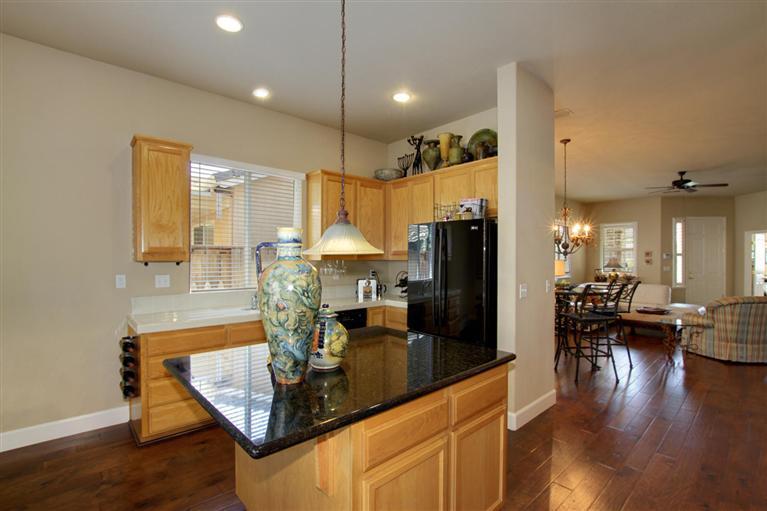 6001 Roswitha Ct, Carmichael, CA 95608 photo 18