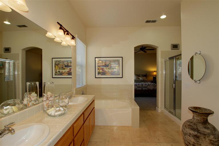 6001 Roswitha Ct, Carmichael, CA 95608 photo 8