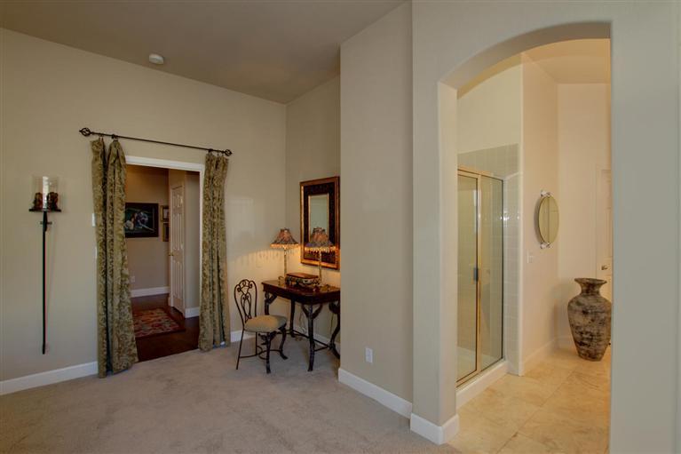 6001 Roswitha Ct, Carmichael, CA 95608 photo 7