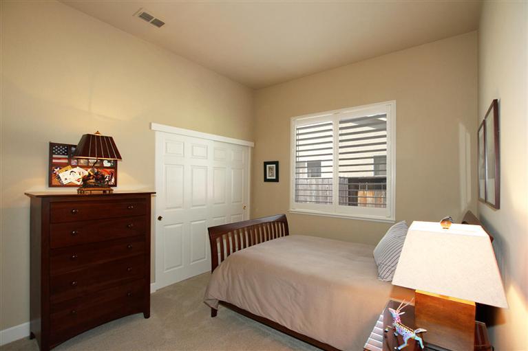 6001 Roswitha Ct, Carmichael, CA 95608 photo 12