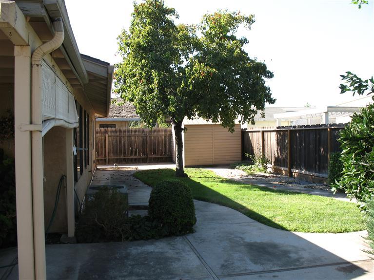 3905 Spring Oak Dr, Modesto, CA 95355 photo 3