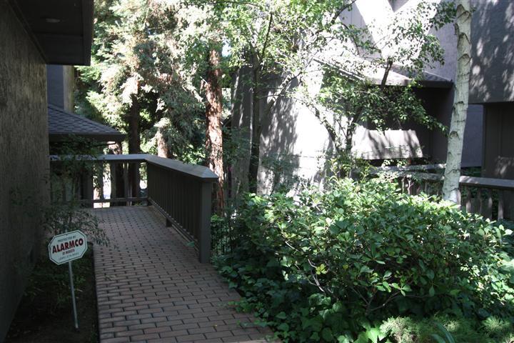 1813 Edgebrook Dr #e, Modesto, CA 95354 photo 3