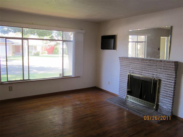 352 1st St, Lodi, CA 95240 photo 3